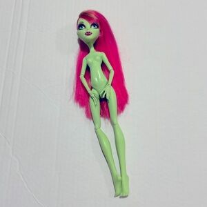 Monster High Venus McFlytrap Doll  2008
Nude